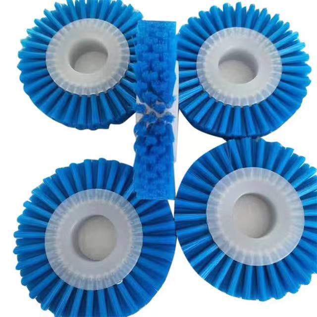 Cylindrical brush